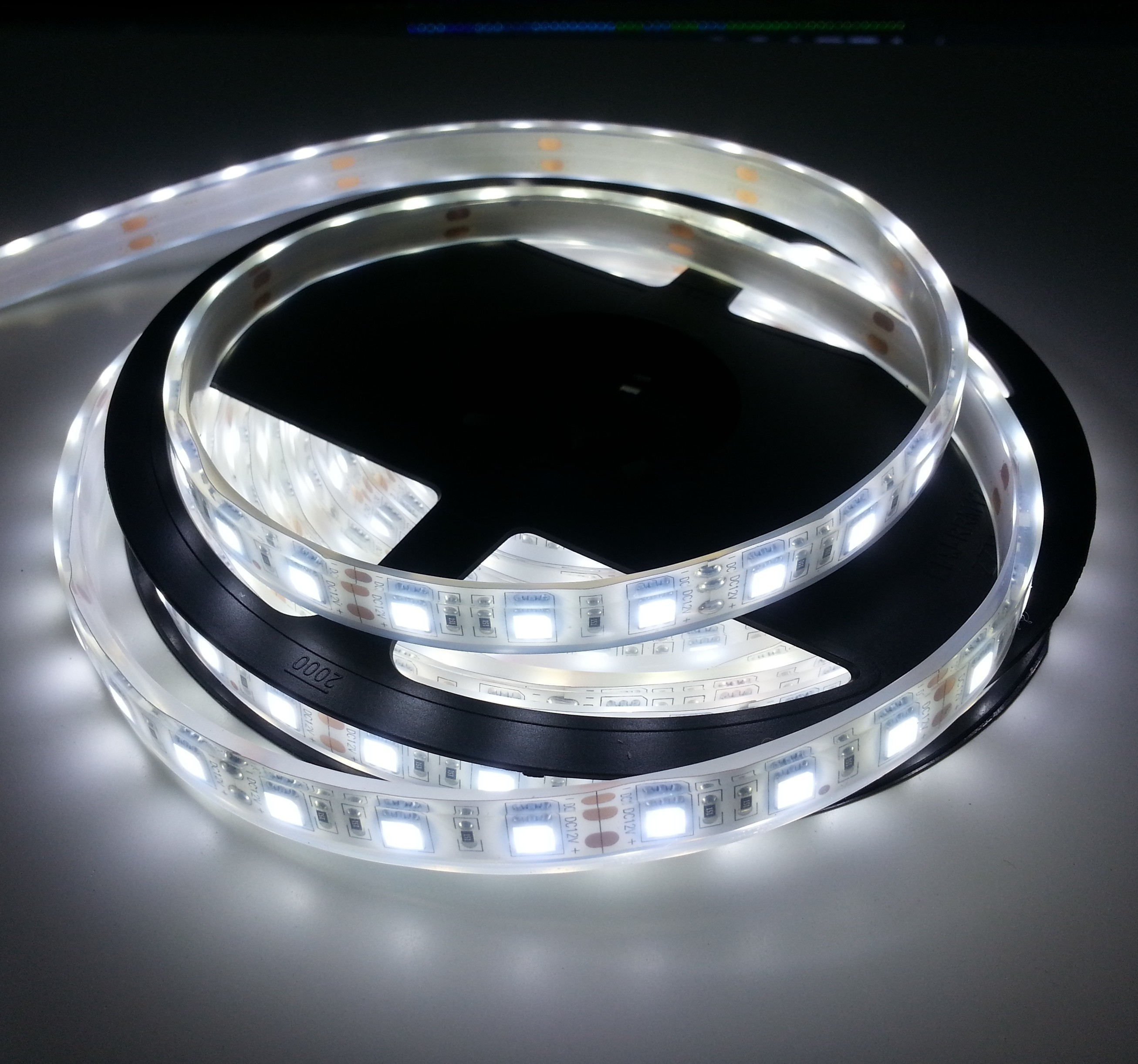 12V IP68 Waterproof 5M 300 LEDs SMD 5050 White LED Strip Light