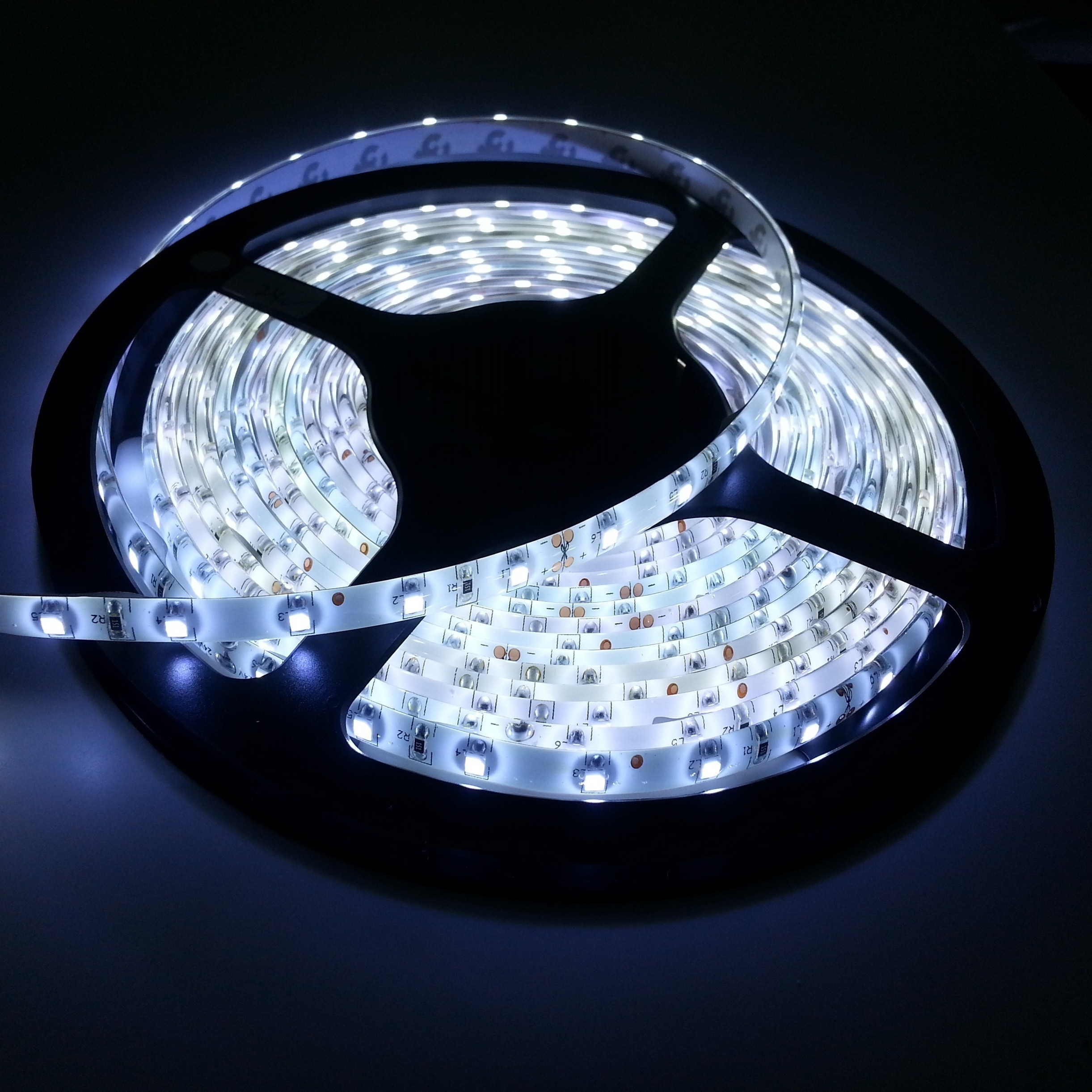 24V SMD 3528 White/Warm White Flexible LED Light Strip 60LED/M 